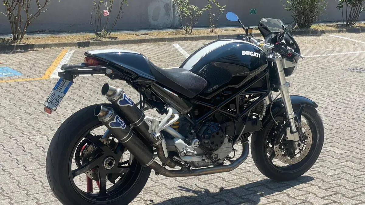 Ducati Monster S2R 1000  (2)
