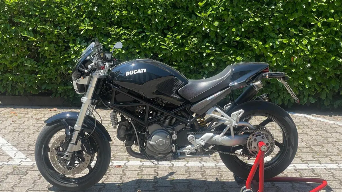 Ducati Monster S2R 1000  (4)