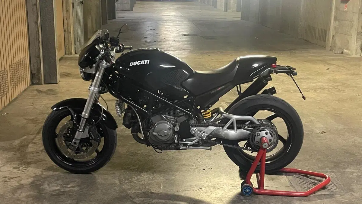 Ducati Monster S2R 1000  (7)