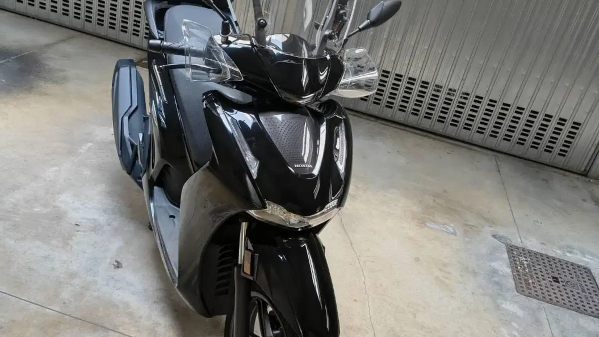 Honda SH 350i GT (2025 - 26)  (2)