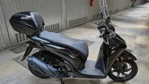 Honda SH 350i GT (2025 - 26)  (3)