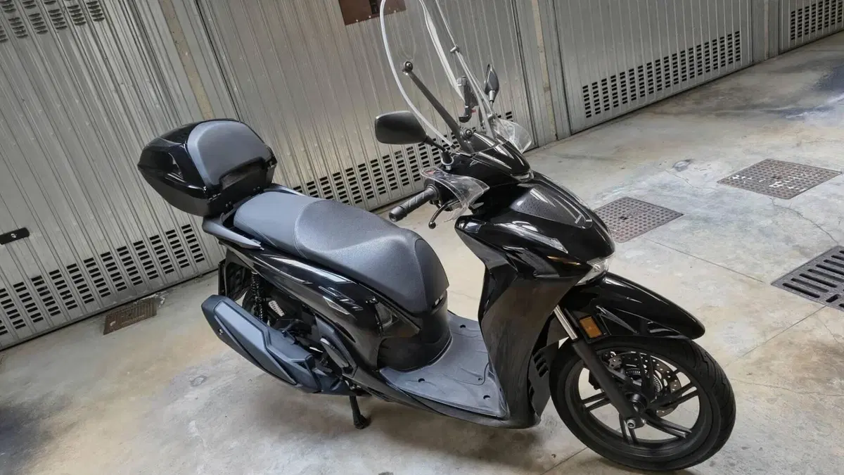 Honda SH 350i GT (2025 - 26)  (4)
