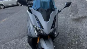 Yamaha T-Max 530 (2017 - 19)  (3)