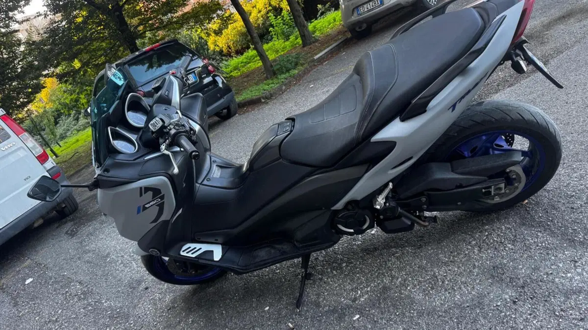 Yamaha T-Max 530 (2017 - 19)  (5)