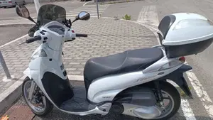 Honda SH 300 i (2006 - 10)  (2)