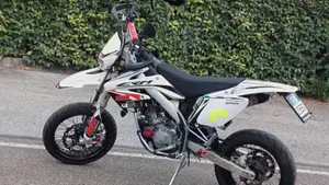 HM CRM 125 Derapage Competition 2t (2011 - 13) 