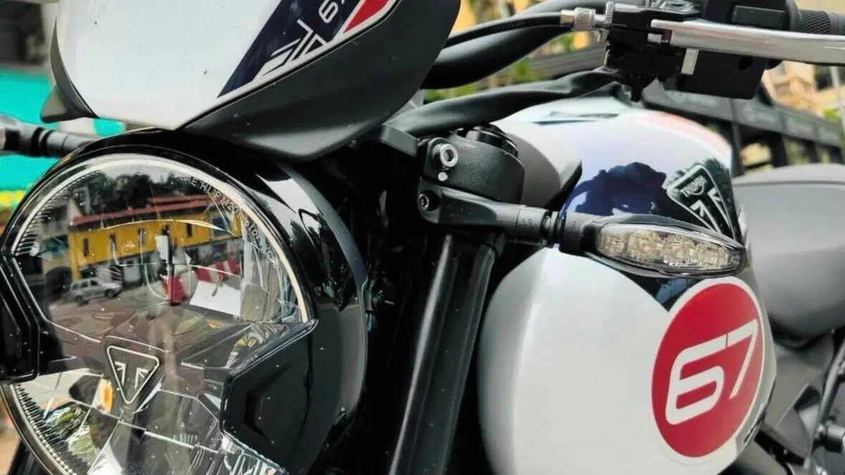 Triumph Trident 660 Triple Tribute Edition (2024) 