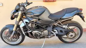 MV Agusta Brutale 750 S (2002 - 06)  (2)
