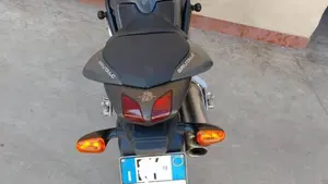 MV Agusta Brutale 750 S (2002 - 06)  (4)