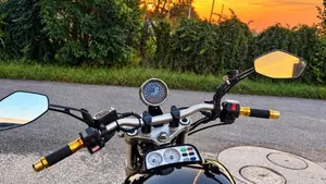 Yamaha V-Max 1200  (11)
