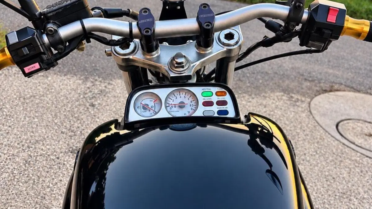 Yamaha V-Max 1200  (12)