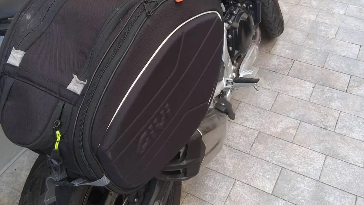 Bmw F 900 R (2021 - 24)  (5)