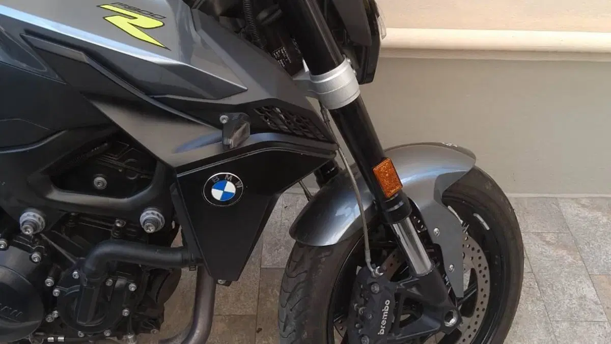 Bmw F 900 R (2021 - 24)  (8)