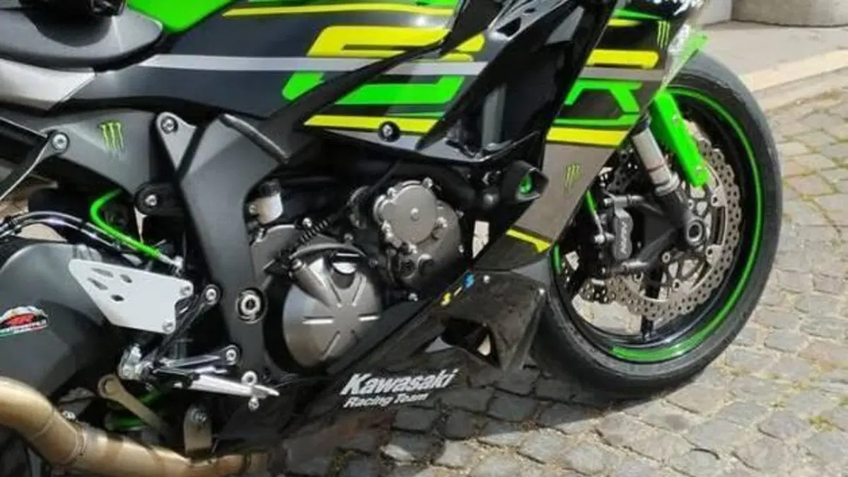 Kawasaki Ninja 636 ZX-6R KRT (2019 - 20)  (9)