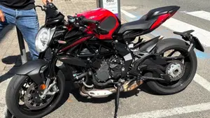 MV Agusta Brutale 800 Rosso (2021 - 23)  (4)