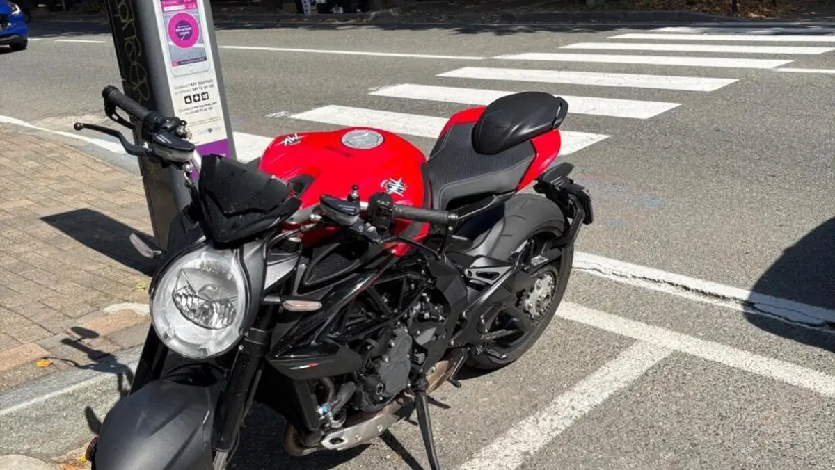 MV Agusta Brutale 800 Rosso (2021 - 23)  (5)