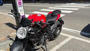 MV Agusta Brutale 800 Rosso (2021 - 23)  (5)