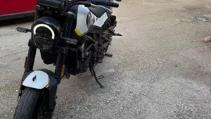 Benelli Leoncino 250 (2021 - 25)  (4)