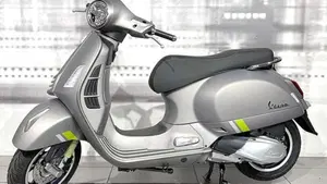 Vespa GTS 300 (2023 - 24)  (7)