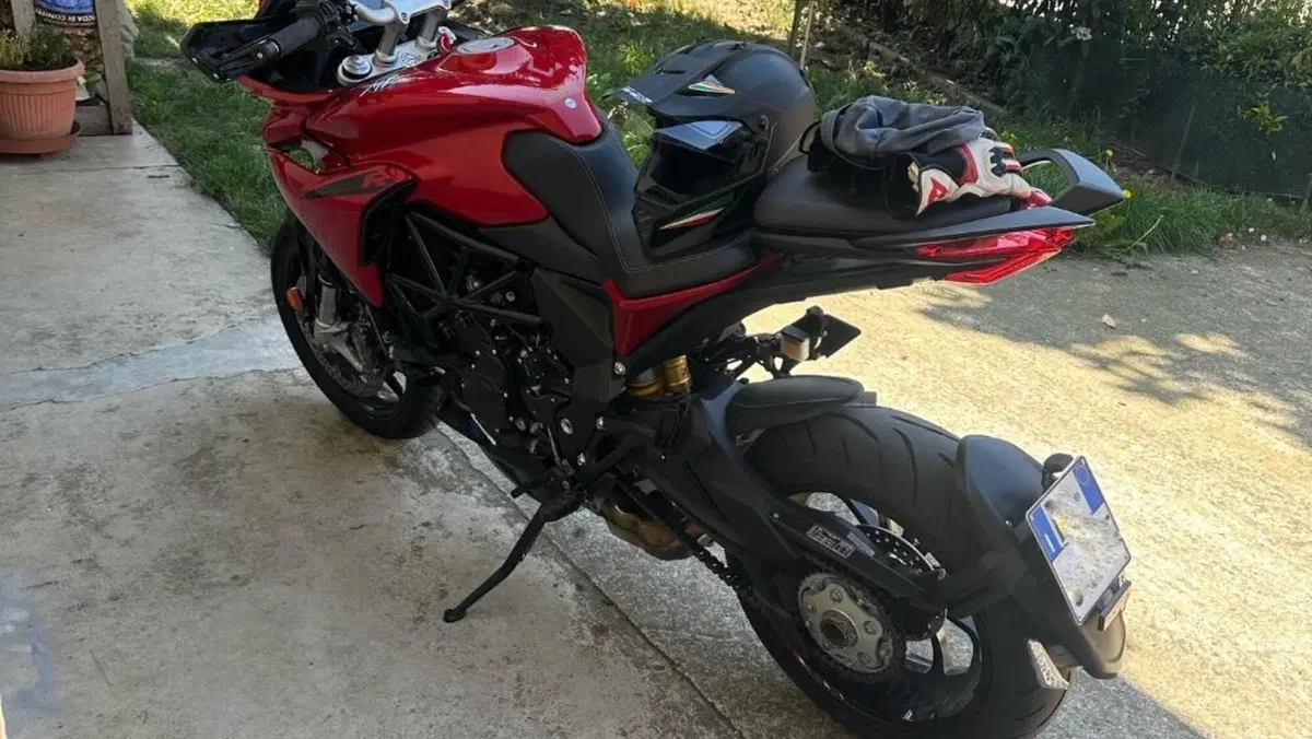 MV Agusta Turismo Veloce 800 R (2023 - 26)  (2)