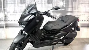 Yamaha X-Max 300 Tech Max (2025 - 26)  (4)