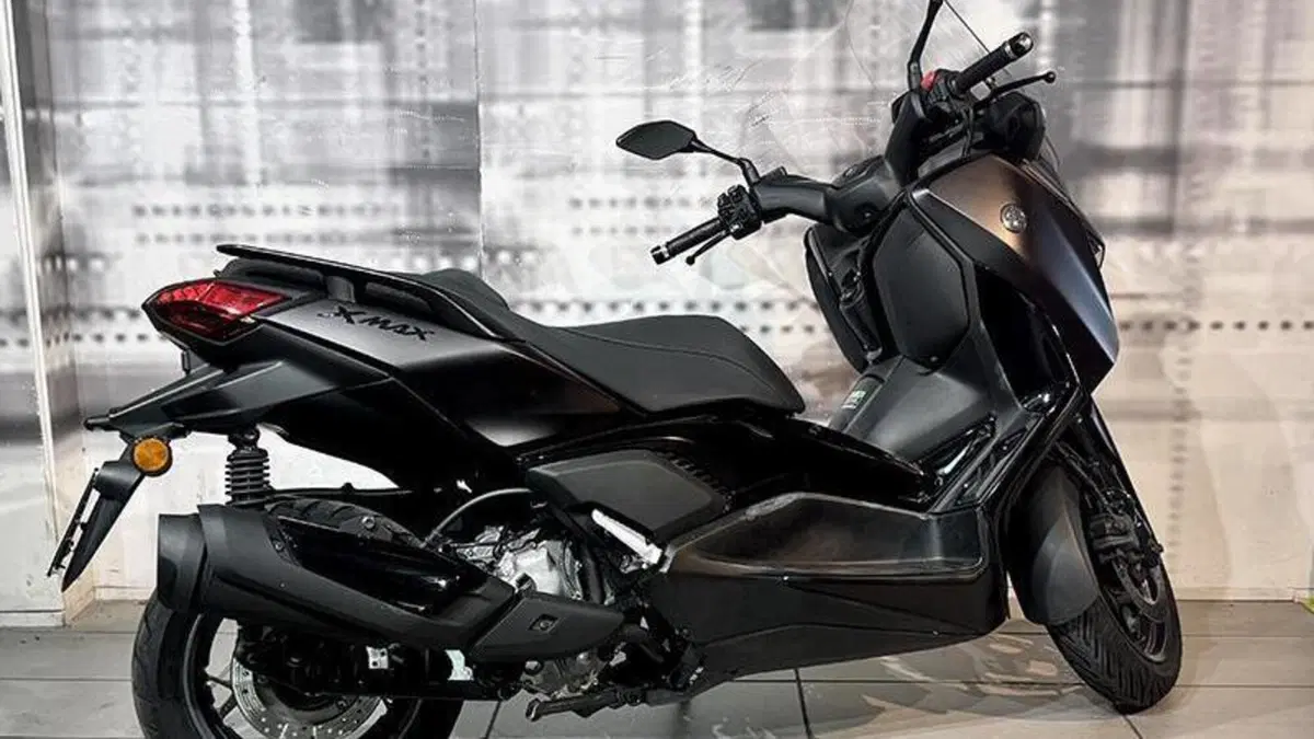Yamaha X-Max 300 Tech Max (2025 - 26)  (5)