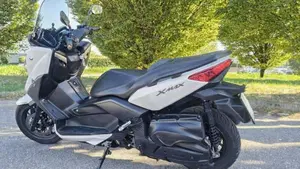 Yamaha X-Max 400 ABS (2013 - 16)  (2)