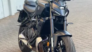 Yamaha MT-07 Y-AMT (2025 - 26) 