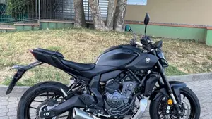 Yamaha MT-07 Y-AMT (2025 - 26)  (3)