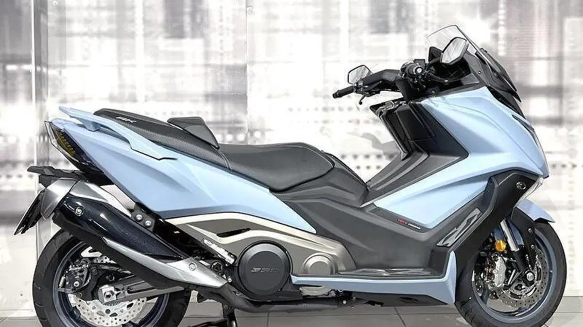 Kymco AK 550 ETS (2021 - 26)  (8)