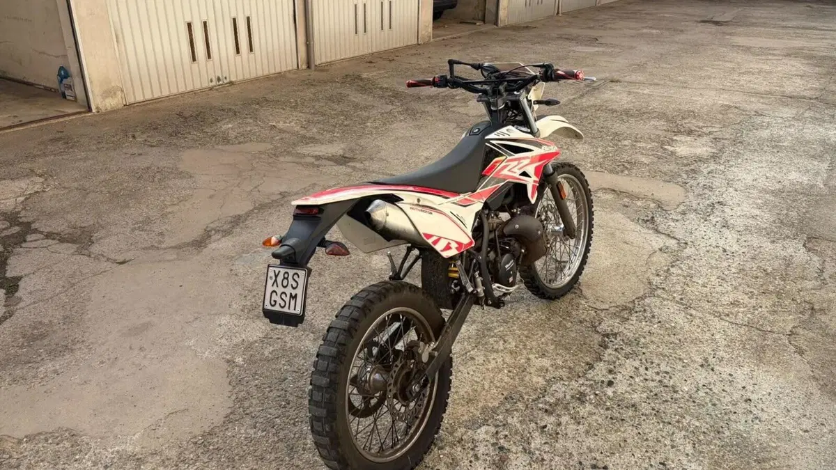 Betamotor RR 50 Enduro (2021 - 26)  (3)