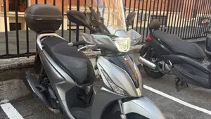 Kymco People 125i S (2021 - 25)  (4)