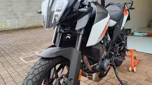 KTM 390 Adventure (2020)  (2)