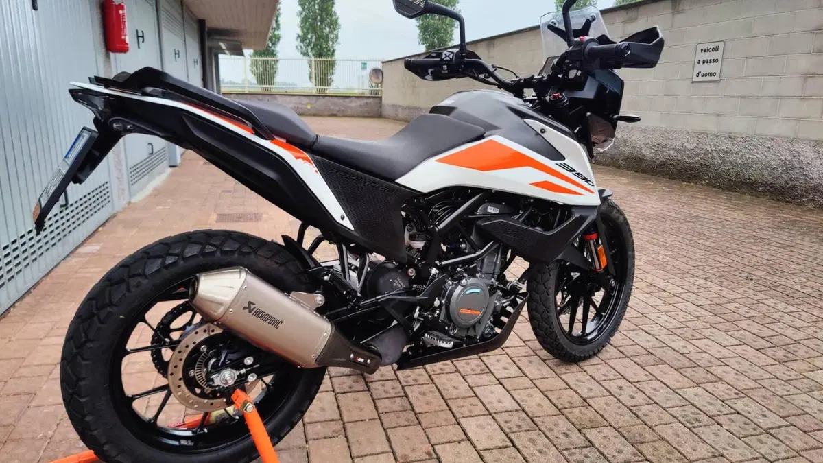 KTM 390 Adventure (2020)  (3)