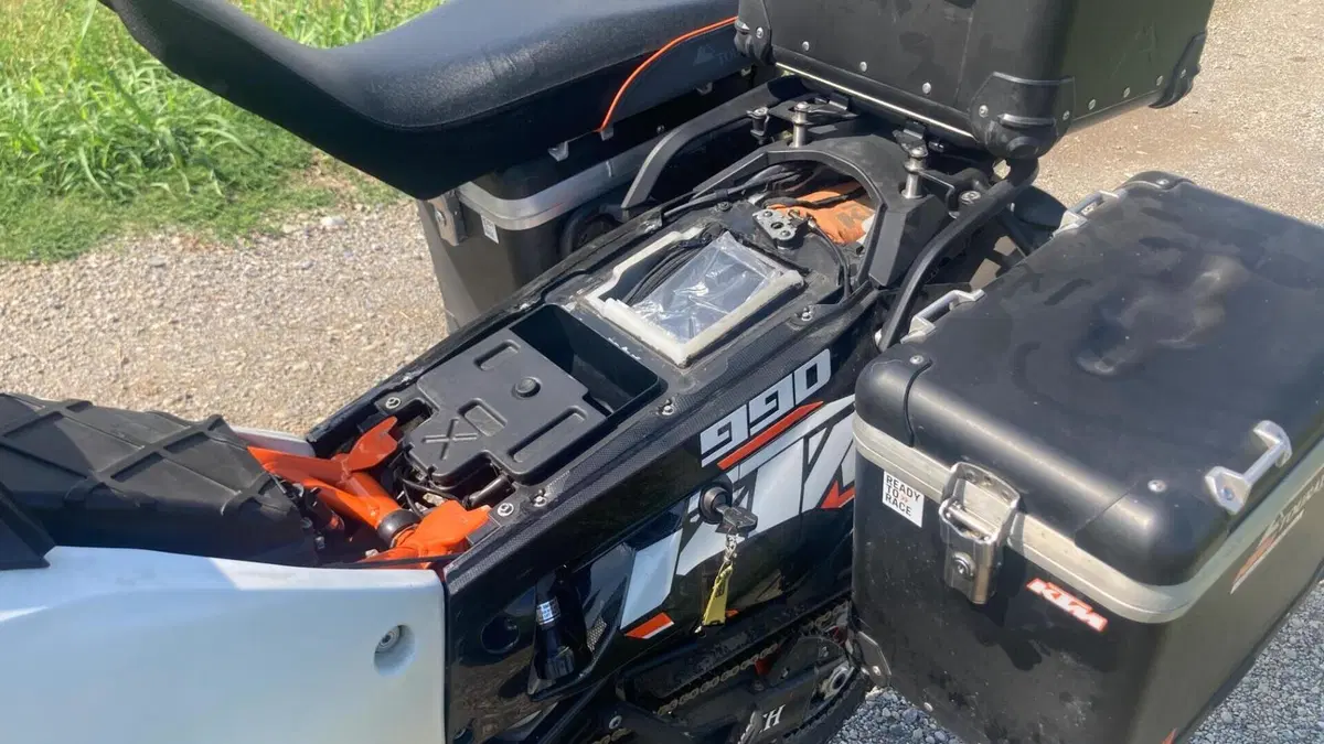 KTM 990 Adventure ABS (2012 - 14)  (4)