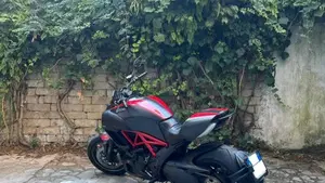 Ducati Diavel 1200 Carbon (2017 - 18)  (6)