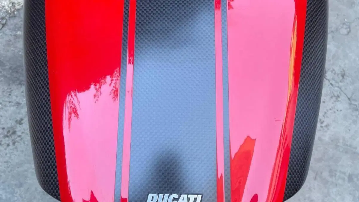 Ducati Diavel 1200 Carbon (2017 - 18)  (10)