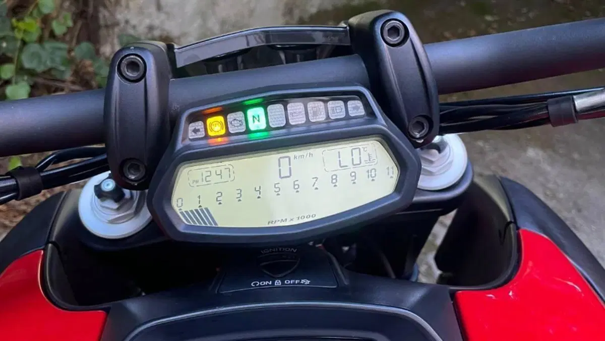 Ducati Diavel 1200 Carbon (2017 - 18)  (8)