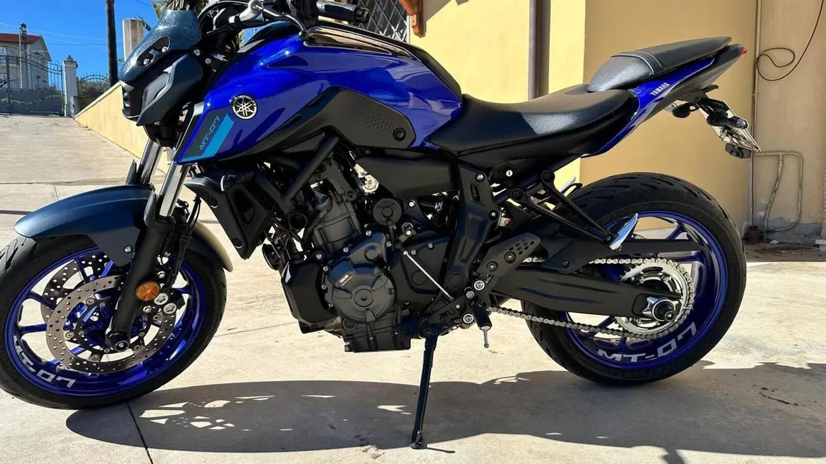 Yamaha MT-07 Pure (2023 - 25) 