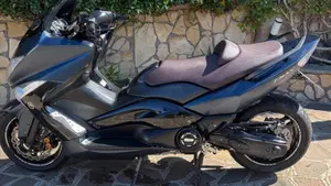 Yamaha T-Max 500 Tech Max (2011 - 13)  (2)