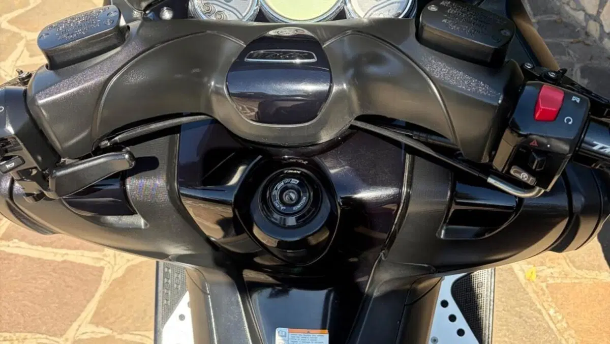 Yamaha T-Max 500 Tech Max (2011 - 13)  (9)