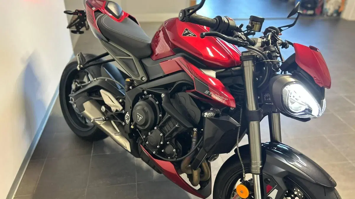 Triumph Street Triple 765 RS (2023 - 26)  (10)