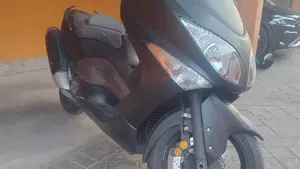 Yamaha T-Max 500 (2008 - 12)  (3)