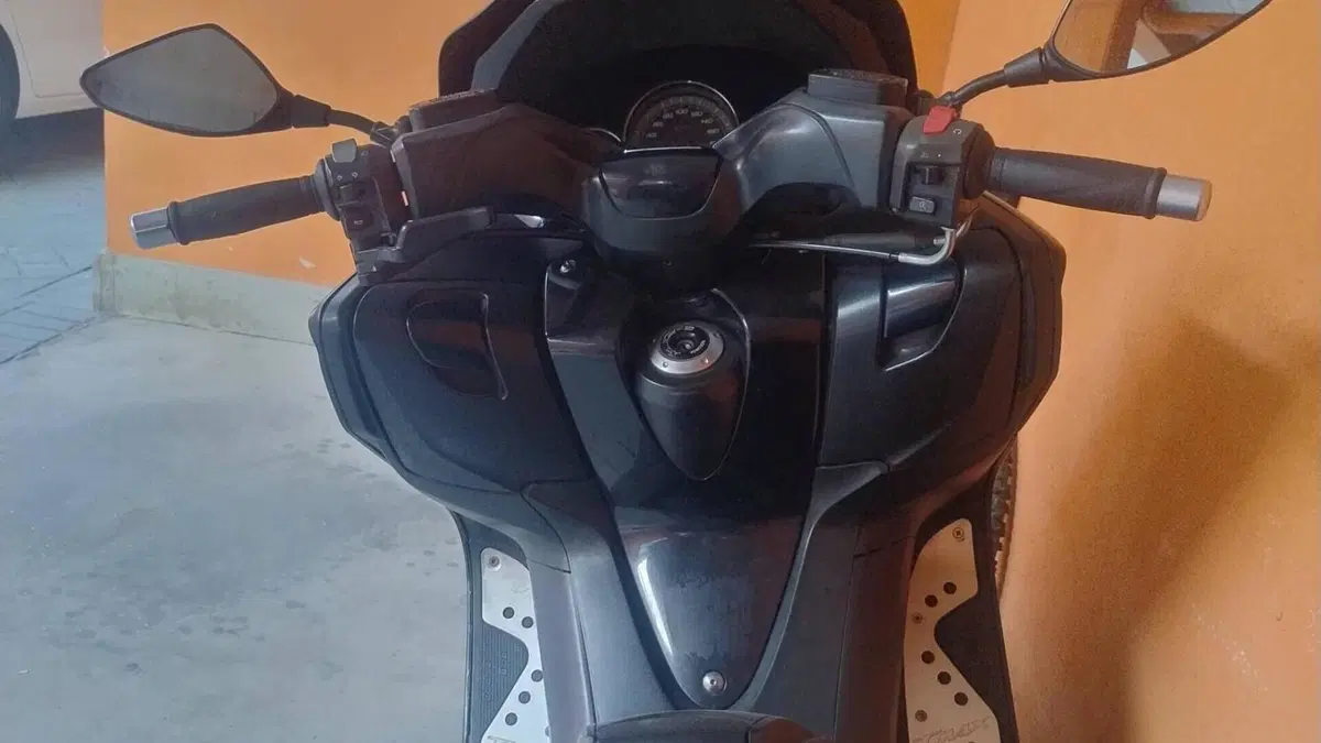 Yamaha T-Max 500 (2008 - 12)  (5)