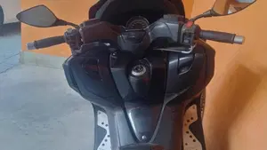 Yamaha T-Max 500 (2008 - 12)  (5)