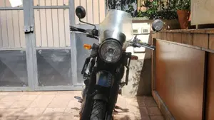 Royal Enfield Himalayan 411 (2017 - 20)  (2)