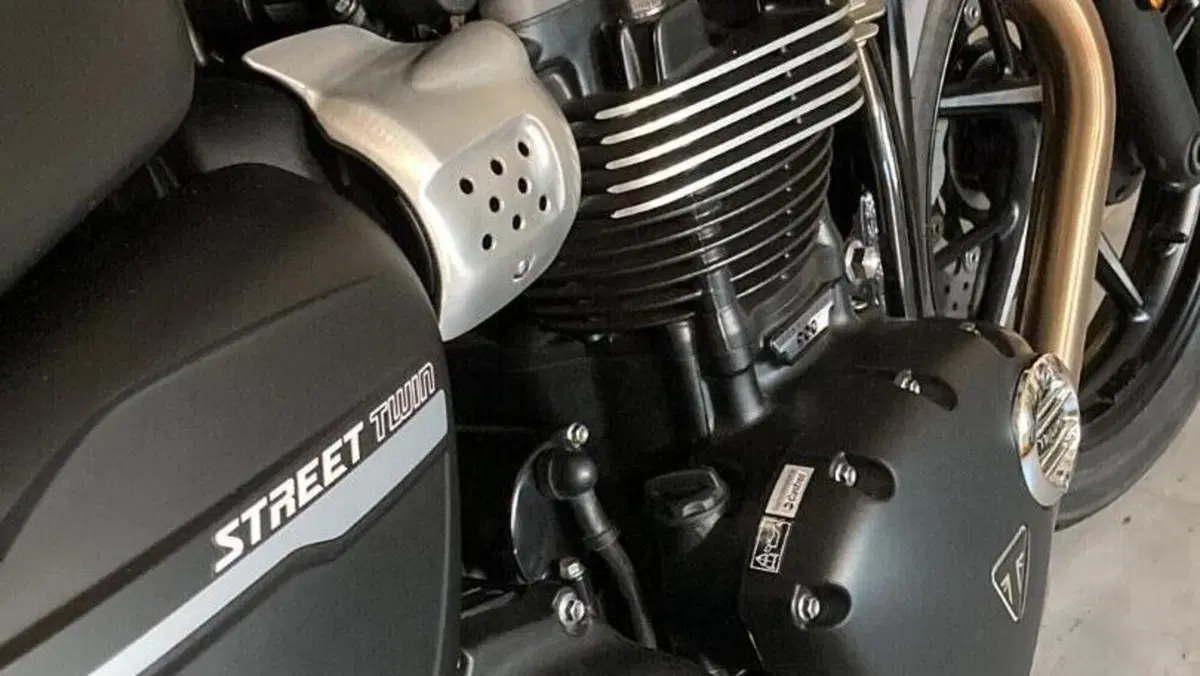 Triumph Street Twin 900 (2019 - 20)  (3)