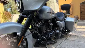 Harley-Davidson 114 Street Glide Special (2019 - 20) - FLHXS  (6)