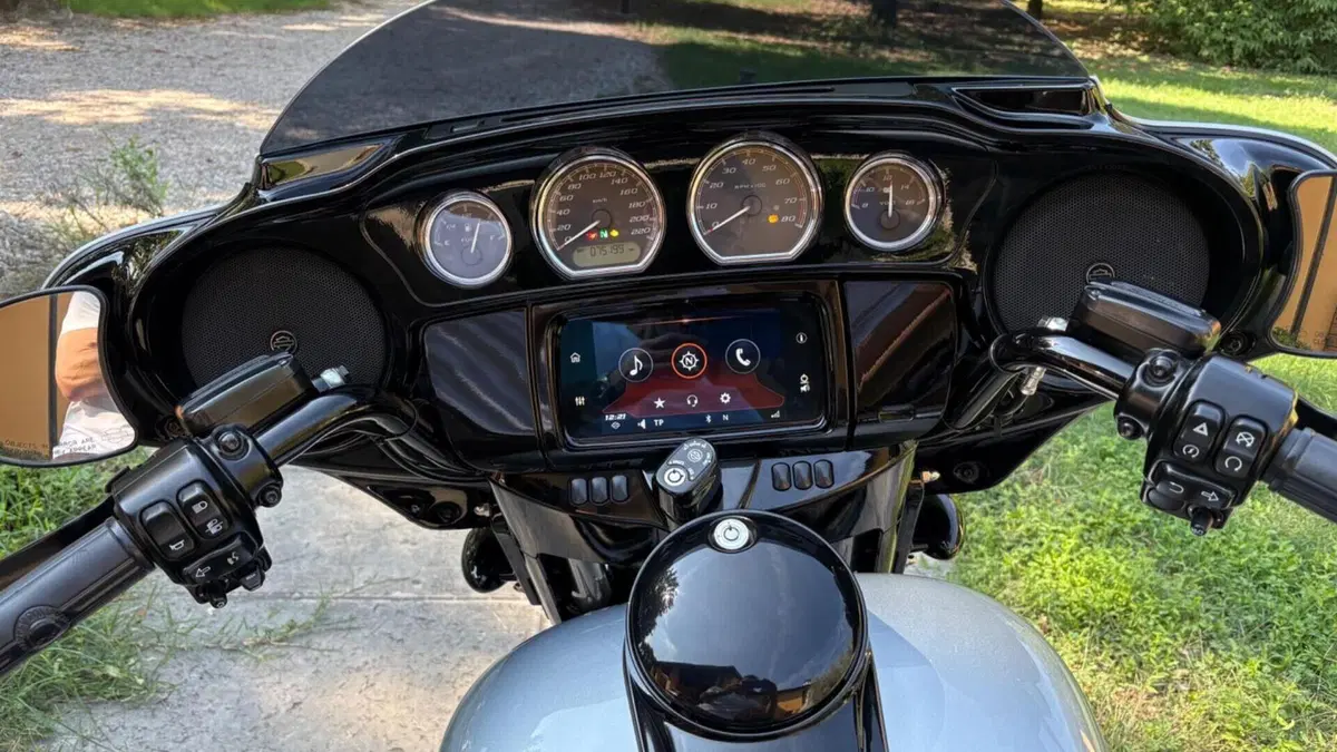 Harley-Davidson 114 Street Glide Special (2019 - 20) - FLHXS  (10)