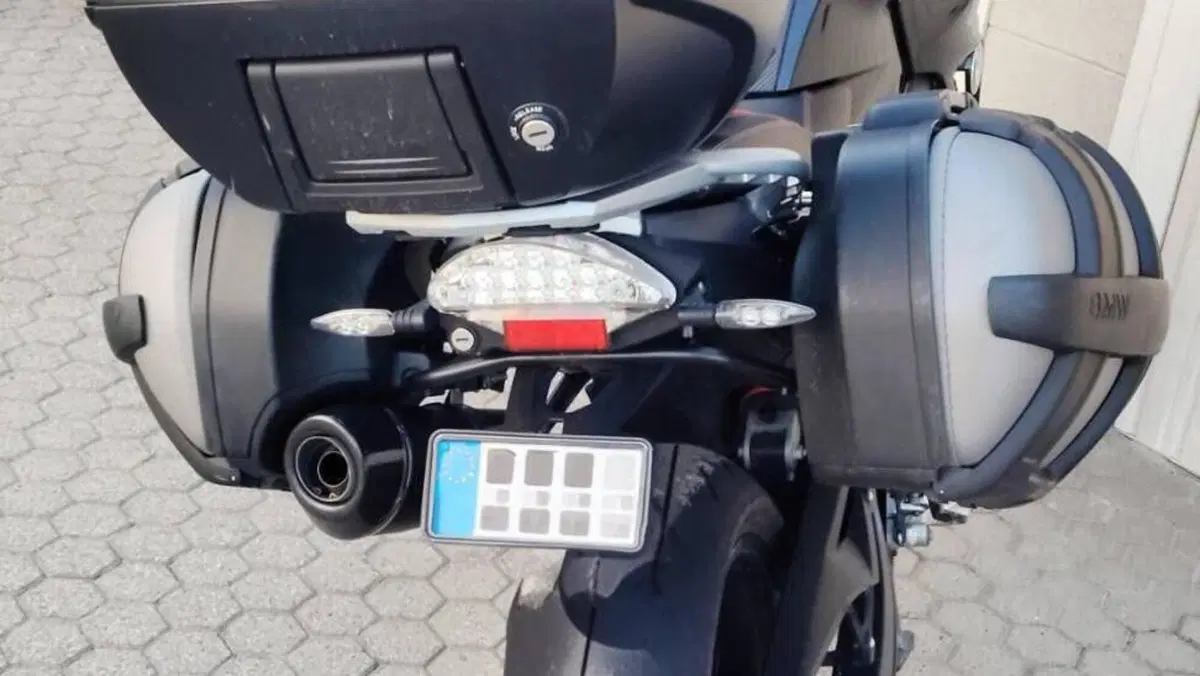 Bmw F 800 R (2012 - 14)  (4)